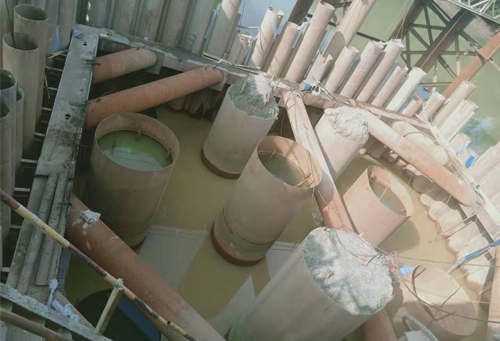 钢围堰水下吸泥工程