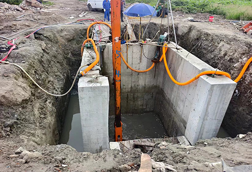 沉开不排水下沉与封底施工