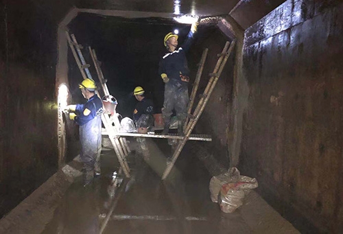 伸缩缝堵漏方案